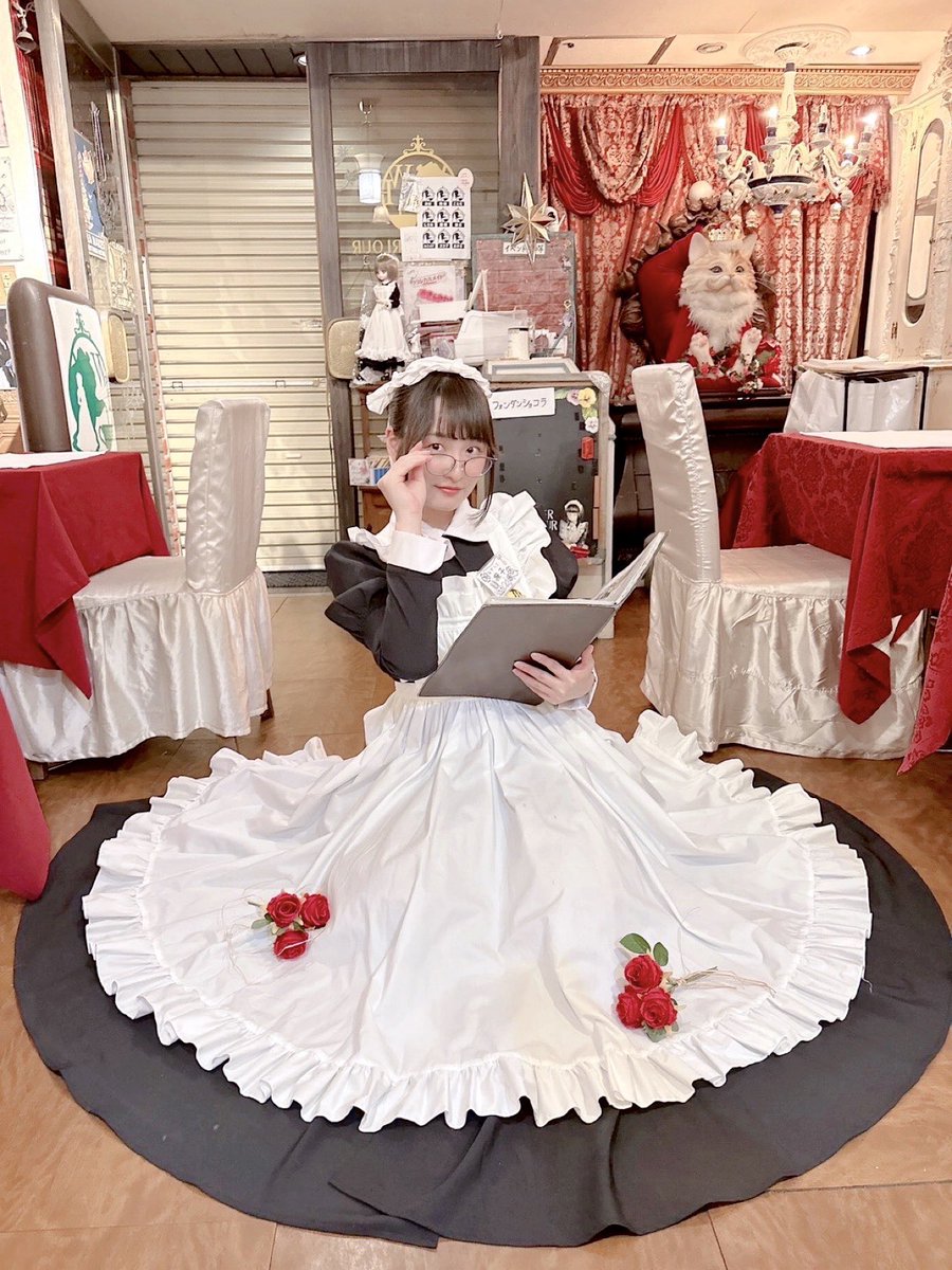 紫水ワンオペDay
誠にありがとうございました。
ゆったりとお過ごしいただけたとのお声を頂戴し嬉しく思います。

そして本日より“準パーラーメイド”として新たな歩みを進めさせていただくこととなりました。

お給仕の技と心を磨き、皆さまにより優雅なひとときをお届けできますよう努めてまいります