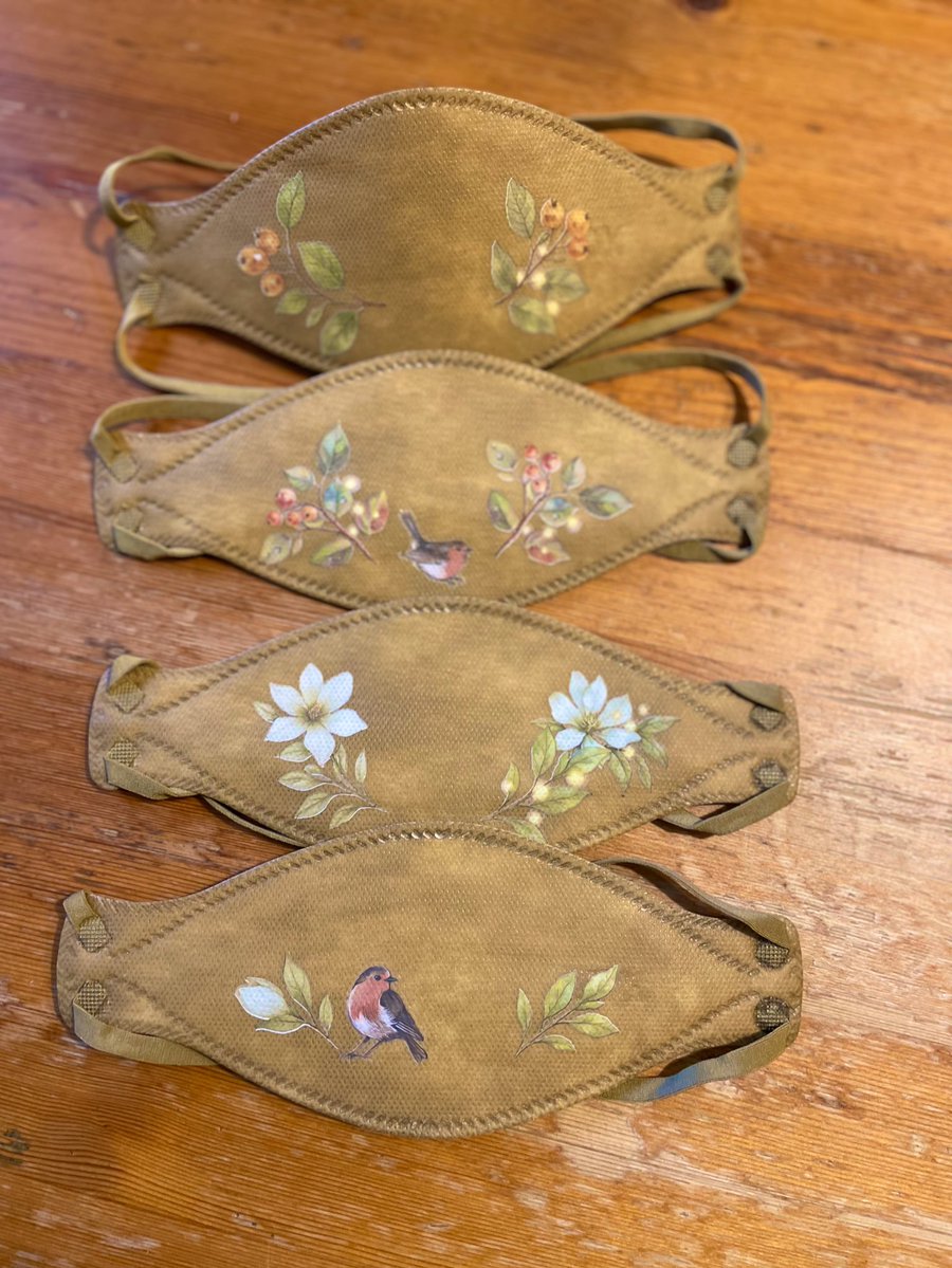 BolzVon's tweet image. Inspired by the canary rub-on mask stickers and the autumn mood, I decorated my beloved JedX FFP3 masks with rub-on stickers. Prevention in style. 
#MaskUp #LongCovid #cleanair