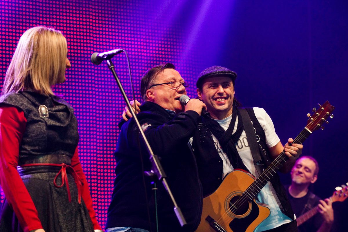 𝙃𝒂𝙡𝒊𝙙 𝘽𝒆𝙨̌𝒍𝙞𝒄́ (𝟏𝟗𝟓𝟑-𝟐𝟎𝟐𝟓)
"Hvala ti i putuj u spokoju dobri čovječe koji si dijelio srce sa ovom zemljom i njenim ljudima.
Tvoj vječni osmijeh je naše poslanje."
Zabranjeno Pušenje

©📷 Vedran Tolić, 2013