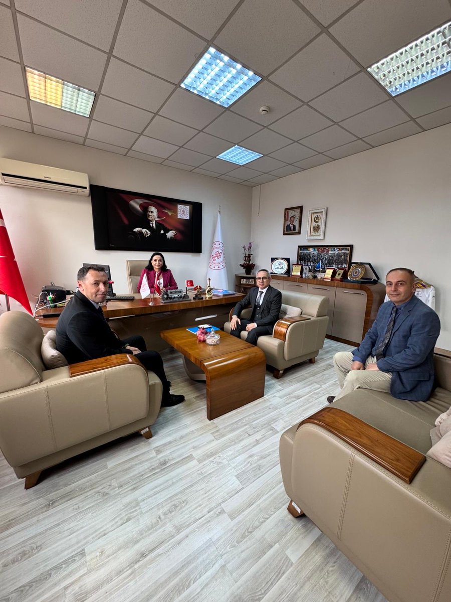 Nazik ziyaretleri ve güzel temennileri için kendilerine teşekkür ediyoruz
<a href="/balikesirkutup/">Balıkesir İl Halk Kütüphanesi</a>