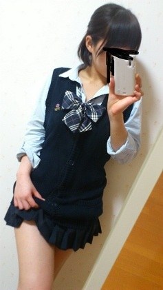 mxvtrf7's tweet image. こんなに自撮り好きな娘多いサイト初めて見たw ⇒ bit.ly/2YQnwEv 機能すっごい充実してるのに無料体験あるし、 女子大生から人妻まで、可愛い子ばっかりで焦るｗ