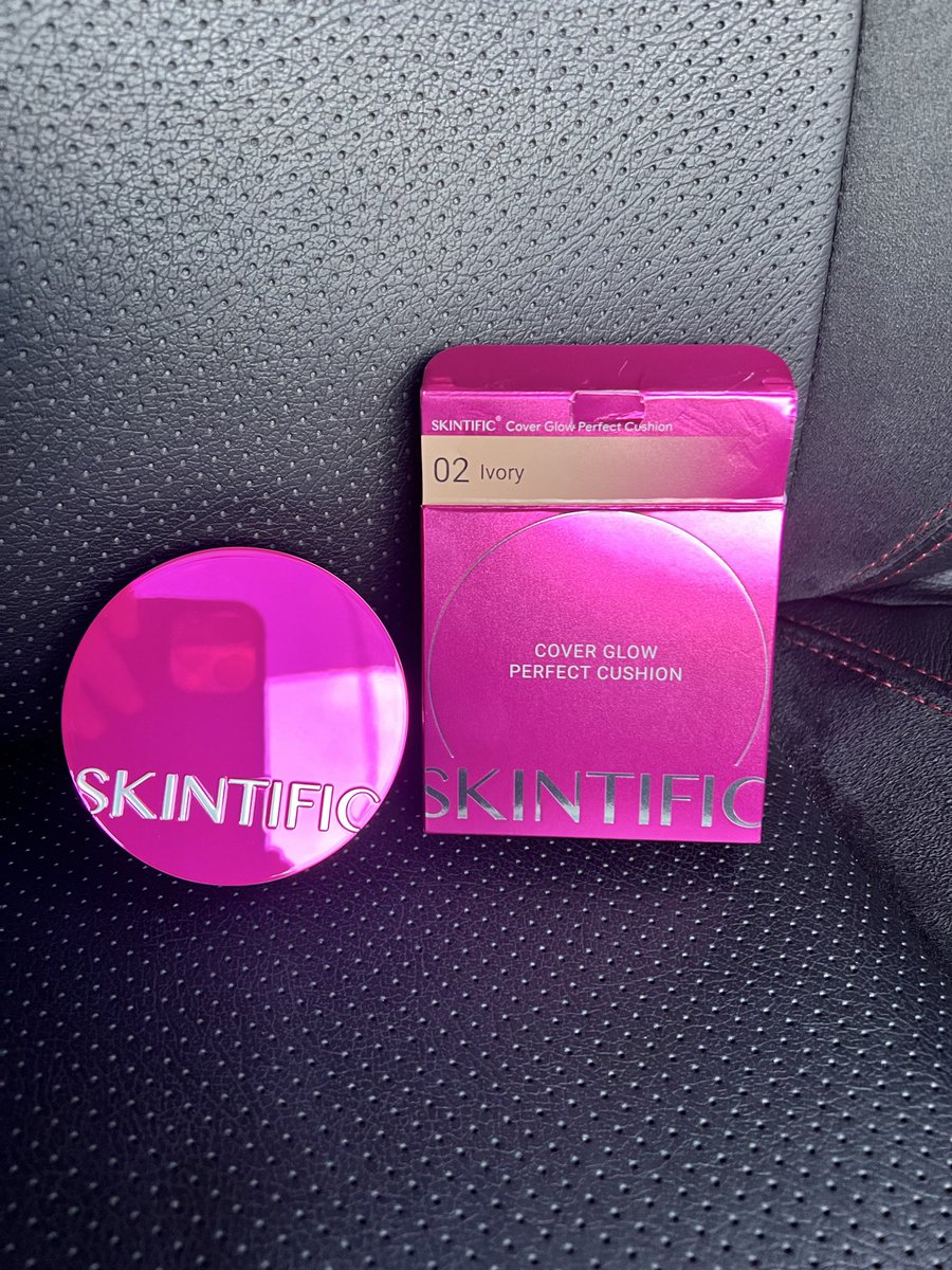 Zhdh_Z's tweet photo. Me? Obsessed with you? Yes!! New Pink Glow Cushion by Skintific! Pink colour! So stricking! So Pretty!! 😍😍 LURVEEEEE! 

This time i take 02 Ivory &amp; i love it! 🥰 

Buy now if you belum beli 🥰

https://t.co/DqEL78jiPd

#fyp #skintific #PinkSkintific #GlowCushion https://t.co/4Zq63fIObf