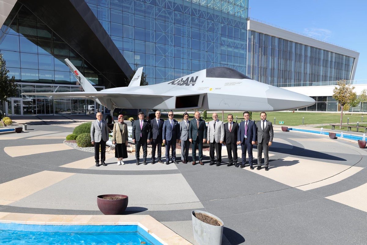 Bugün TUSAŞ’ta, TUSAŞ Yönetim Kurulu Başkanımız Sayın Ömer Cihad Vardan’ı ziyaret ederek millî havacılığımızın geleceğine tanıklık ettik.

Kaan’dan Atak’a, Hürjet’ten Anka’ya kadar her proje; bu toprakların evlatlarının azmi, mühendisliği ve inancıyla yükseliyor.

Her geçen gün