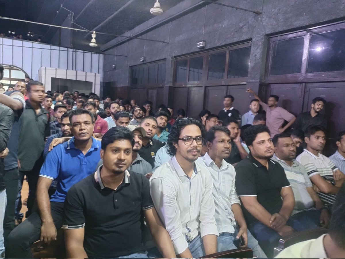 jamal95_k's tweet photo. শহীদ আবরার ফাহাদ এর ষষ্ঠ তম মৃত্যুবার্ষিকী উপলক্ষ্যে বাংলাদেশ জাতীয়তাবাদী ছাত্রদল আয়োজিত আলোচনা সভায় "ঢাকা কলেজ ছাত্রদল"।https://t.co/qxwBjAuJIo https://t.co/YjP3BJ3R6X