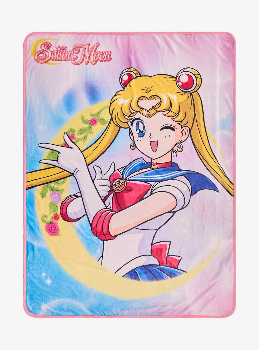 New Sailor Moon items today

Sweater: sailormoonfannetwork.com/blog/boxlunch-…
T-shirt: sailormoonfannetwork.com/blog/boxlunch-…
Blanket: sailormoonfannetwork.com/blog/boxlunch-…