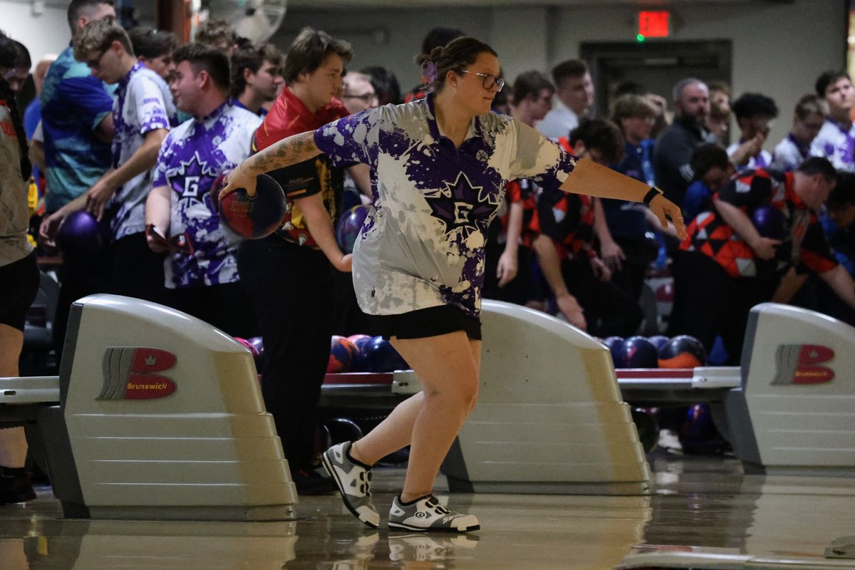 GC_MapleLeafs's tweet image. Women&apos;s bowling finished 24th at the Midwest Collegiate Championship this weekend, placing ahead of three of the four Crossroads League schools in attendance! The men came in 49th. They&apos;ll compete at the C300 Western Shootout this weekend.

goleafs.net/news/2025/10/7…