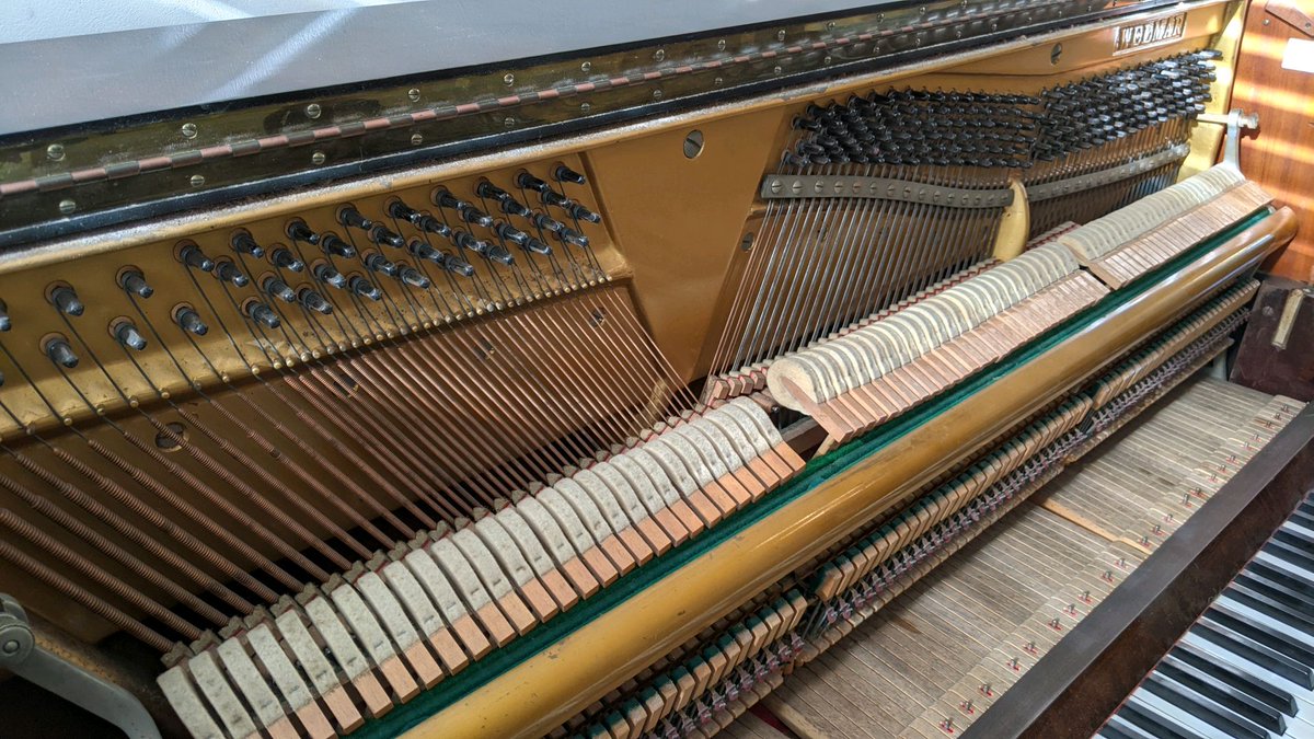 pianotunermjr's tweet photo. 🎹 🎵 🎶 Tuning a 'Welmar' Upright Piano dating from 1933 in Tettenhall, Wolverhampton 
🎹 🎵 🎶 

https://t.co/3eKeqr7UlT

#tettenhall #Wolverhampton #pianos #pianist #music #uprightpiano #pianotuner #pianotuning #pianotuner #welmar https://t.co/NIkmhPArN2