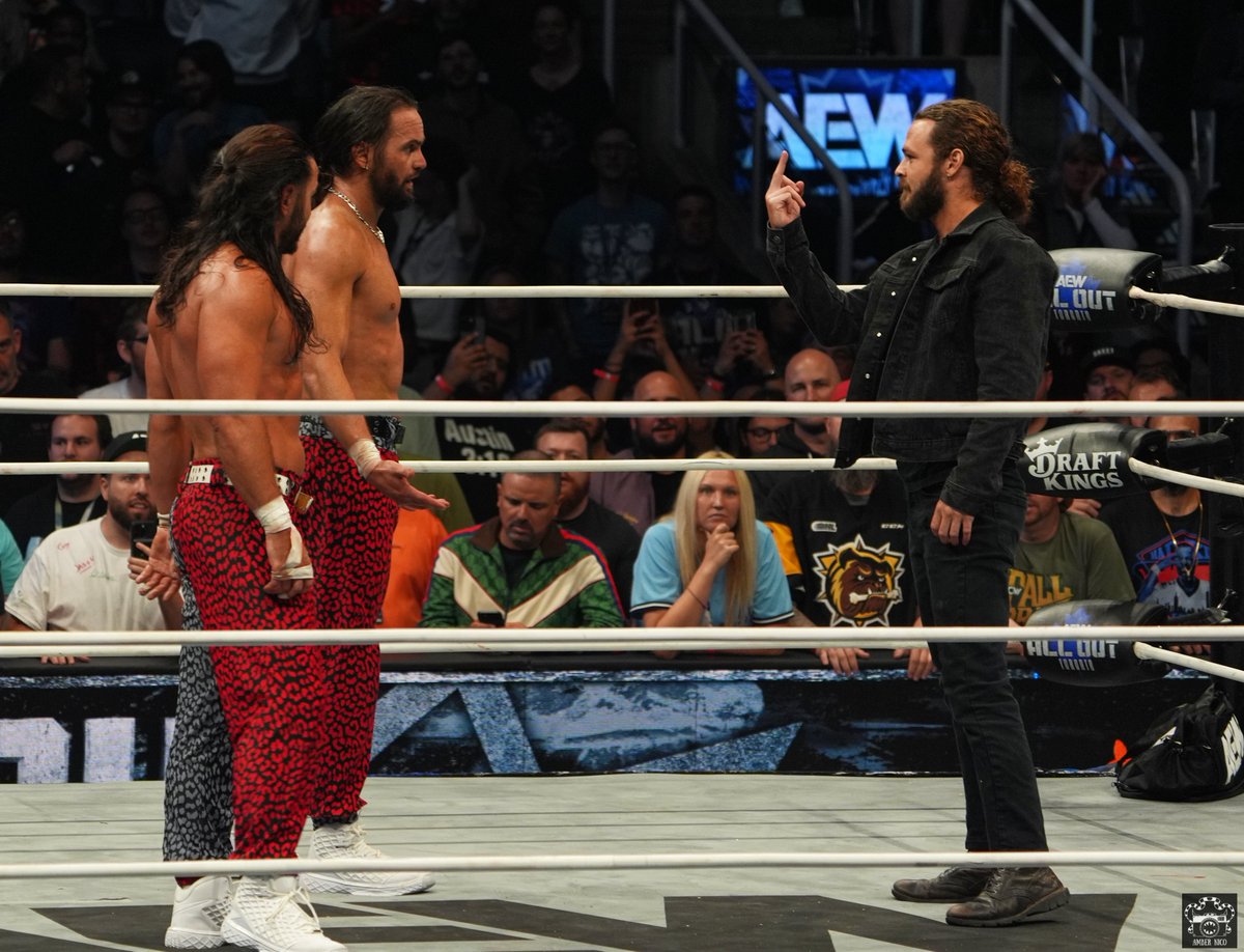 AmberNicoPhoto's tweet image. Jack Perry returns and Jurassic Express reunites at @AEW All Out in Toronto, Canada #AEW #AEWAllOut #aewallouttoronto #wrestling #wrestlingphotography #ambernicophoto