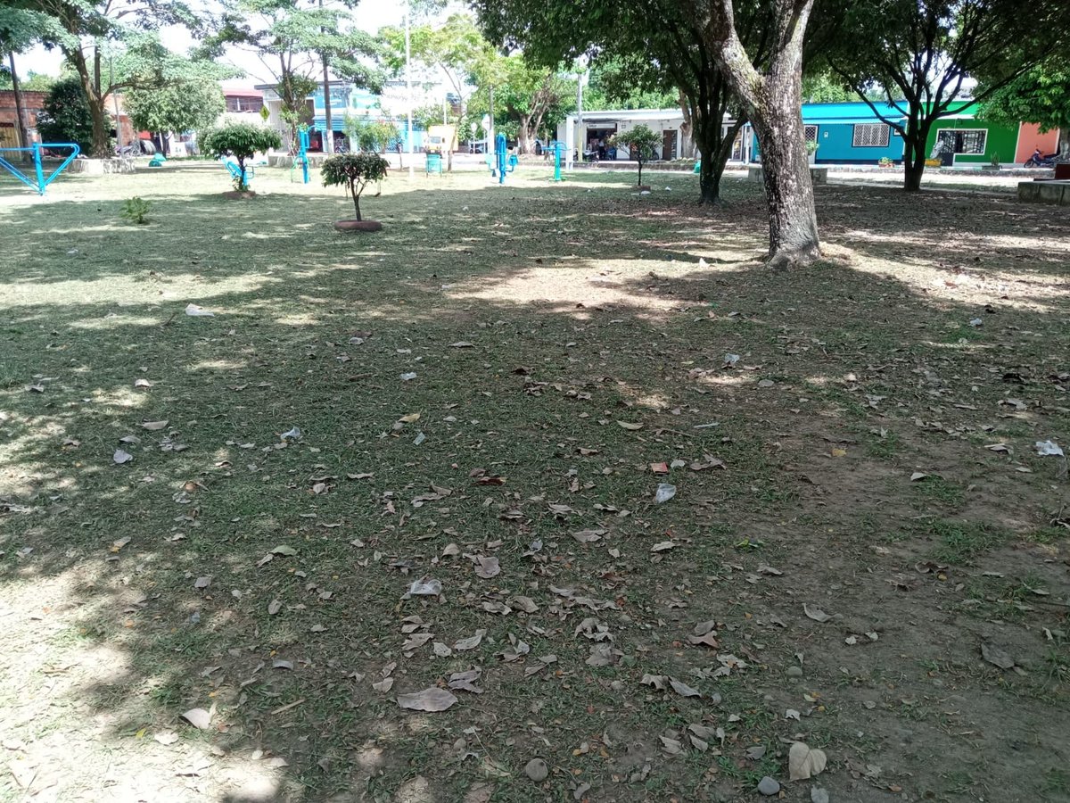 ESPG_META's tweet photo. 📷📷 Continuamos embelleciendo a Granada con trabajo y compromiso.
Nuestro equipo de guadañado realizó labores de limpieza y mantenimiento en el parque del barrio Montoya Pava, recuperando sus zonas verdes y brindando un espacio más agradable para la comunidad. 📷📷 https://t.co/40FqWWXIrB