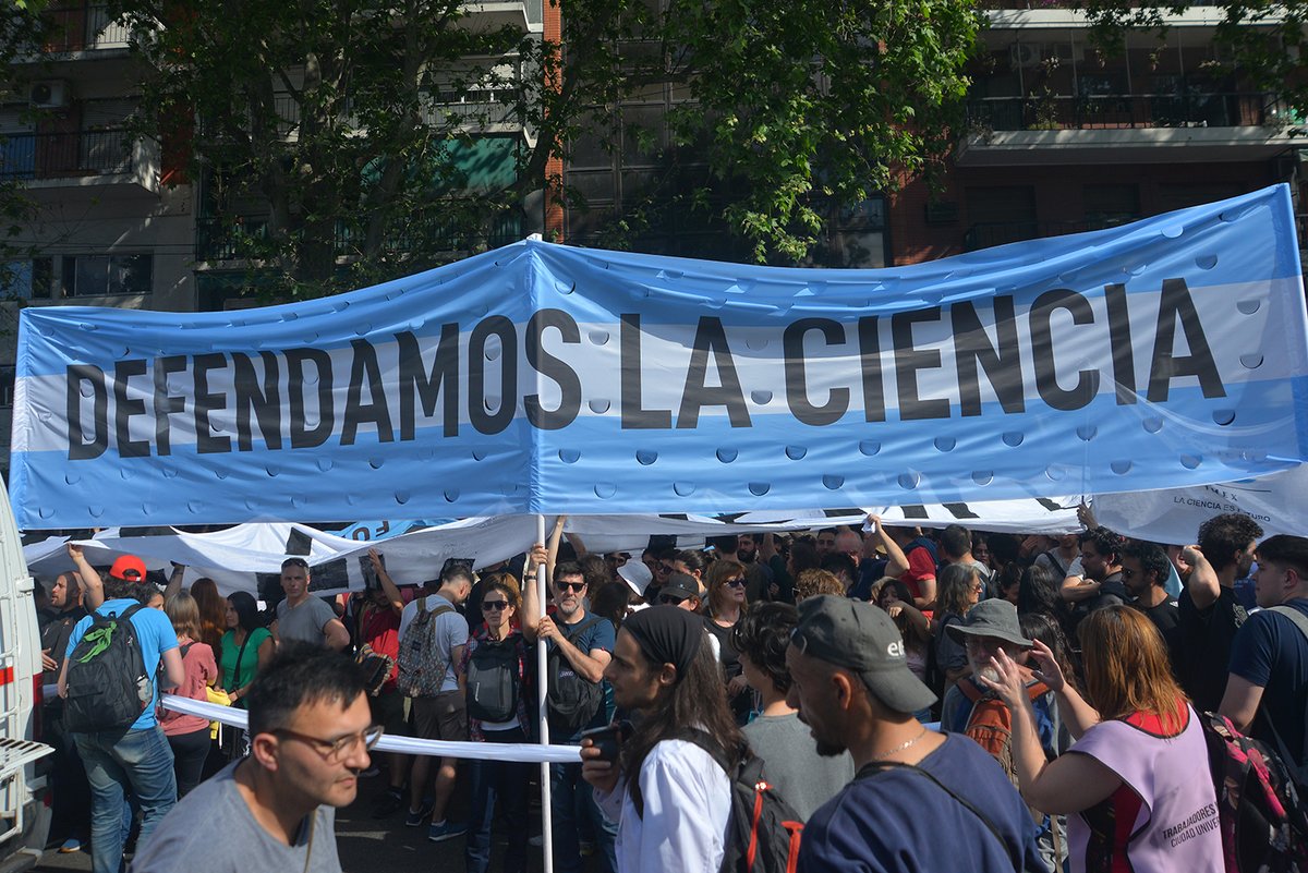 Exactas_UBA's tweet image. 📢 Después de meses de trabajo, organización y compromiso de la comunidad científica, la Cámara de Diputados debatirá este miércoles 8 de octubre a las 12 h el proyecto de ley que declara la emergencia en el sistema nacional de ciencia, tecnología e innovación productiva.

La…