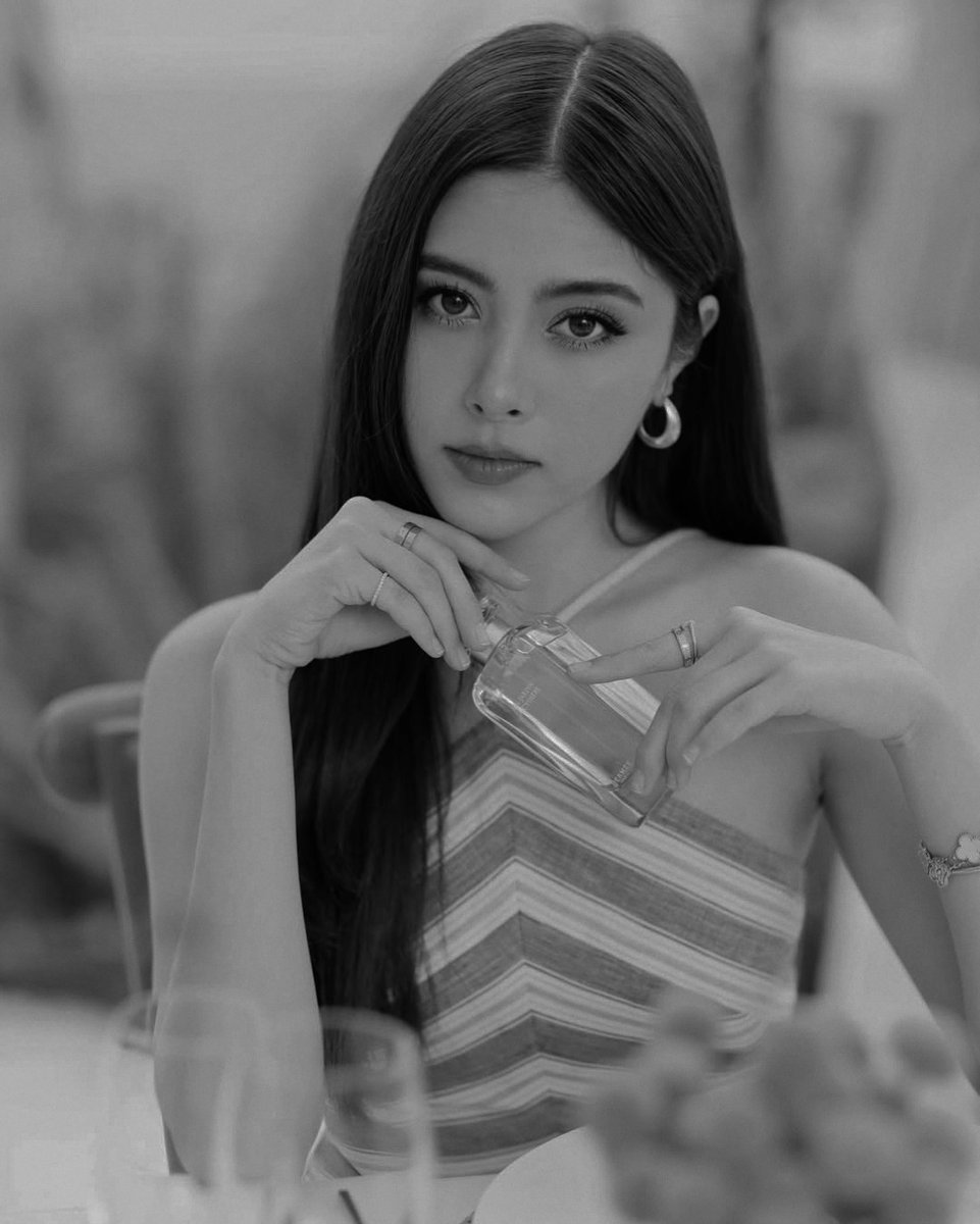 shardsofmercy's tweet image. ️️ 
"can we go.."                             "yes, my love."
"can we buy.."
"can we visit.."
"can we eat.."
️️