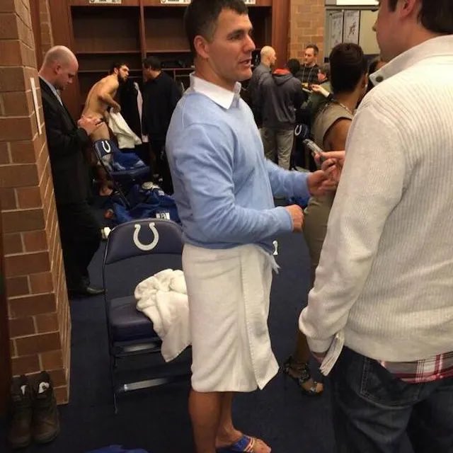 PaulSometimes's tweet photo. @NFL_DovKleiman This happened to Andrew Luck once too https://t.co/UbS3KhIgaH