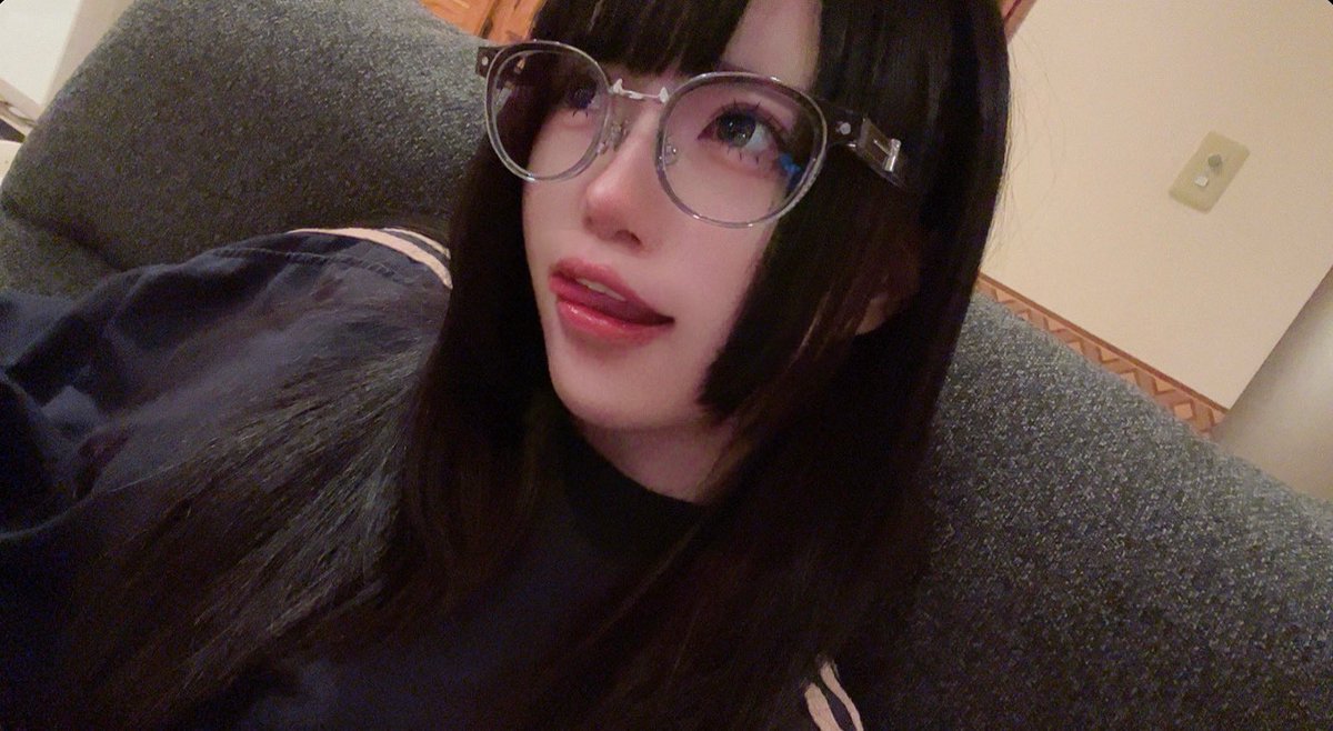 パワーのメガネ買えた