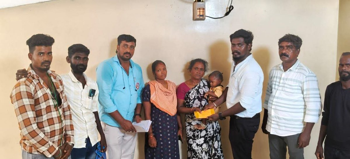 idumbaikarthi's tweet image. கடலூர் மேற்கு மாவட்டம், திட்டக்குடி சட்டமன்றத் தொகுதியை சார்ந்த மாவட்டப் பொருளாளர் ம.புதூர் கண்ணதாசன் அவர்களுக்கு விபத்து ஏற்பட்டு மருத்துவமனையில் அனுமதிக்கப்பட்டார்.

தலைப்பகுதியின் பின்புறம் அடிபட்டு நரம்புப்பகுதியில் இரத்தக்கசிவு ஏற்பட்டு, இடது கண் புருவம் கிழிந்து…