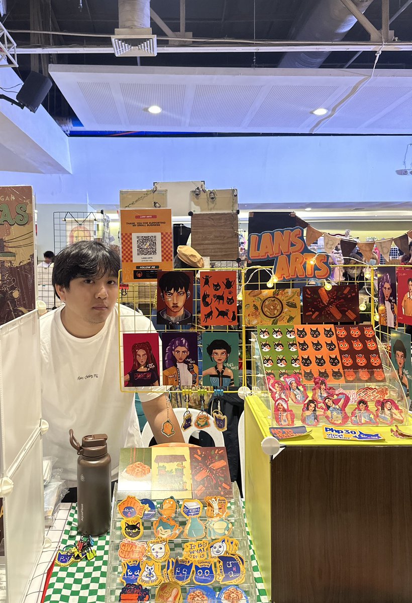 arts_lans's tweet photo. Thank you Komiket! 
I am not really active here but I’ll try to be! haha

This js my 2nd time in Komiket and I really enjoyed it a lot! ( Well during my first time, I had a fever so it was so unfortunate) https://t.co/beUx2KchDS