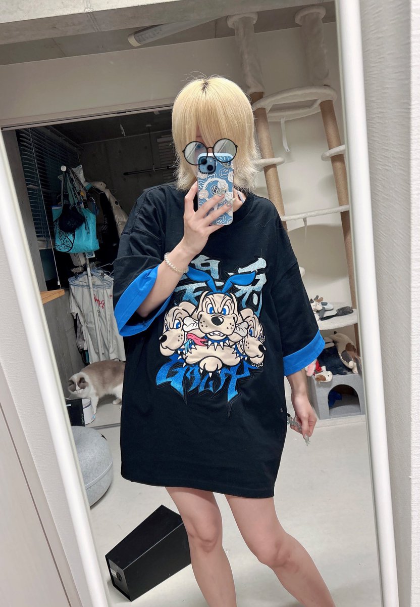 sub_mokumoku's tweet photo. きゃわちすぎー⁉️

ガルフィーとコラボ⁉️凄すぎる😸💥

あおっちゃん自らデザイン
うさ耳ｲｰﾇとスプタンｲｰﾇ🐶🐶🐶

こちらは特典ではなく単品購入でのみGET出来ます‼️
口頭又はあおっちゃんのDMにてご予約、購入出来るみたいです
生誕イベント終了後通販も🈶
まだ告知が出てない今がチャンス！ https://t.co/XYBN7dj0Xo