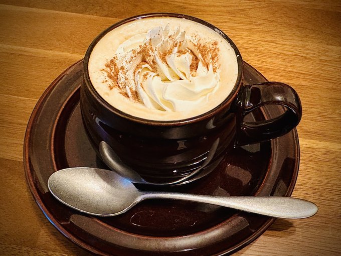 夜長にウィンナーコーヒーでも如何? 