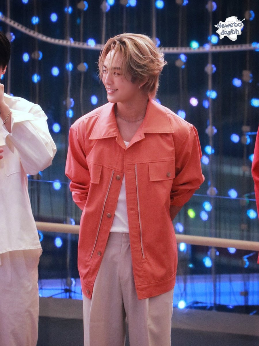 พรีเซนเตอร์หล่อบอกต่อนะครับบ  " ขุนพล ปองพล - ฮาร์ท ชุติวัฒน์ " ร่วมงาน "ฟิลกู๊ด เดย์ อร่อยสนุกเกินล้าน"  😋💖

#711THxBUS
#Feelgooddayอร่อยสนุกเกินล้าน
#BUSbecausaeofyouishine
#KHUNPOL #HEARTchuthiwat