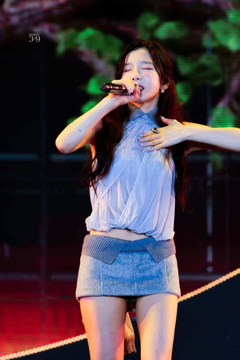 ileakty39's tweet photo. A decade later, her voice still feels like home

#Perfect10seWithTaeyeon
HAPPY TAENGTH
#태연아_우리의_10년은_너였어 https://t.co/qnOG2PEikk