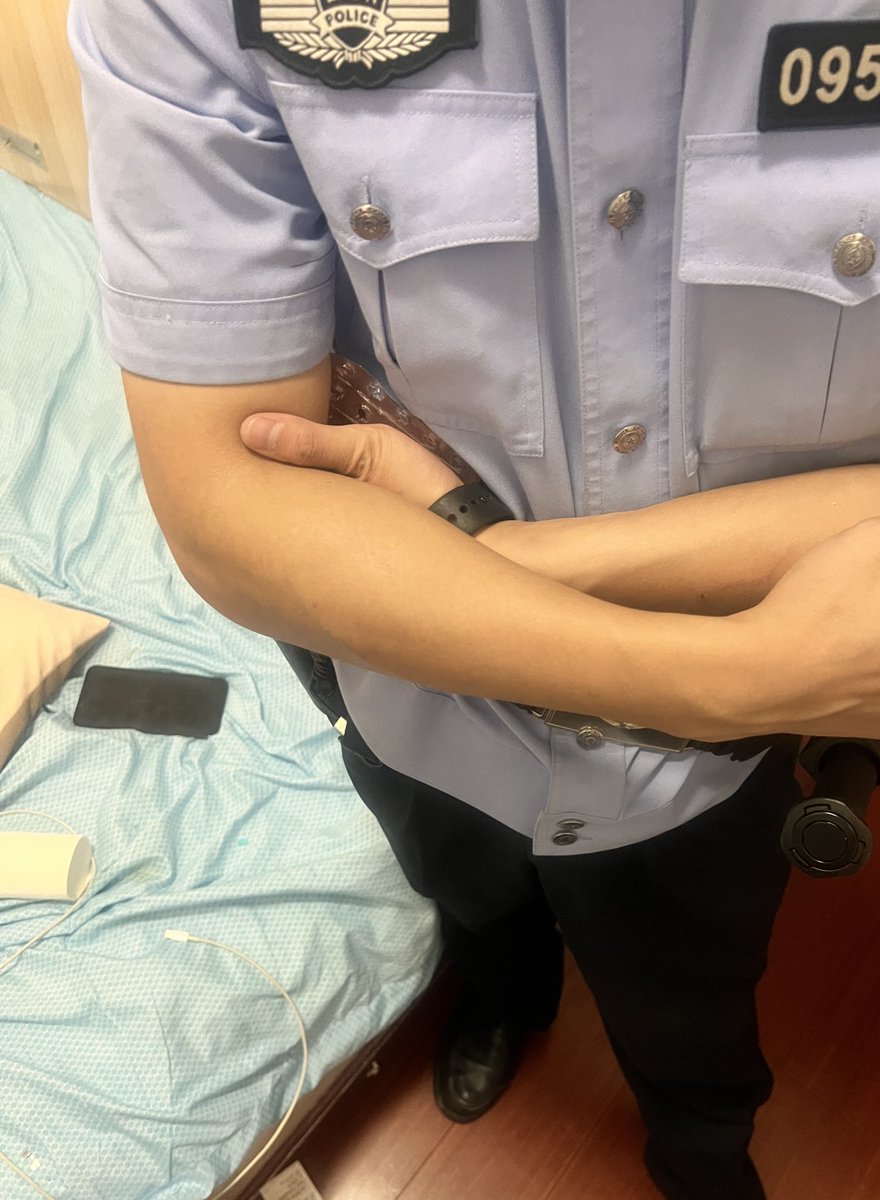 警哥家访....