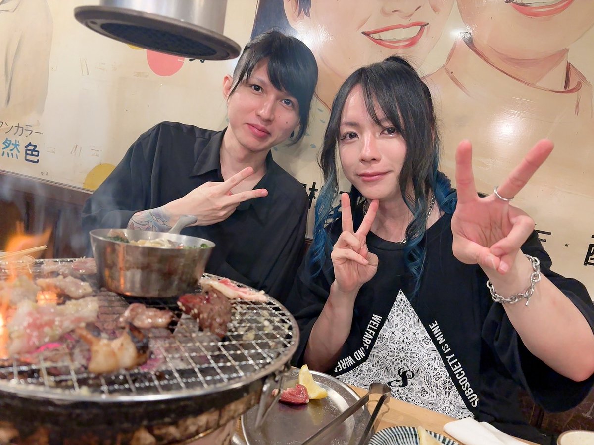 MV撮影ありがとうございましたーーー！！！！めちゃくちゃ良いのが撮れてる気がしてます完成楽しみすぎ！！！

#肉食マスター