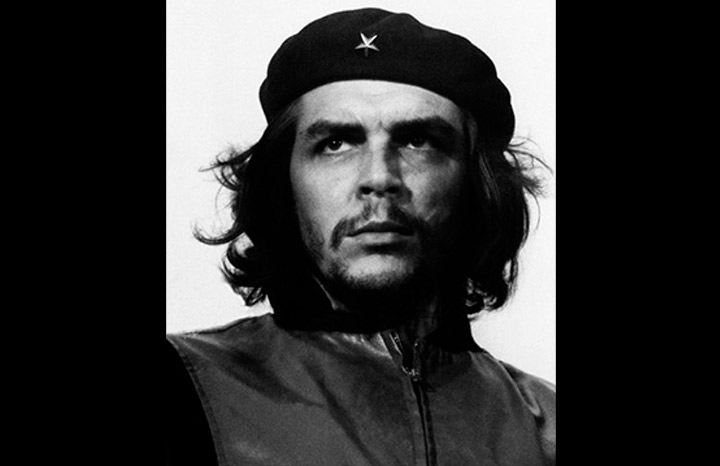 🇨🇺| Quien legó a la posteridad la frase “Hasta la victoria, siempre”, el guerrillero heroico argentino-cubano Ernesto Guevara de la Serna, el Che, vive en la inspiración y obrar de la mayoría de los habitantes de este país.
#CubaViveEnSuHistoria     
🔗: acortar.link/cTIJNF