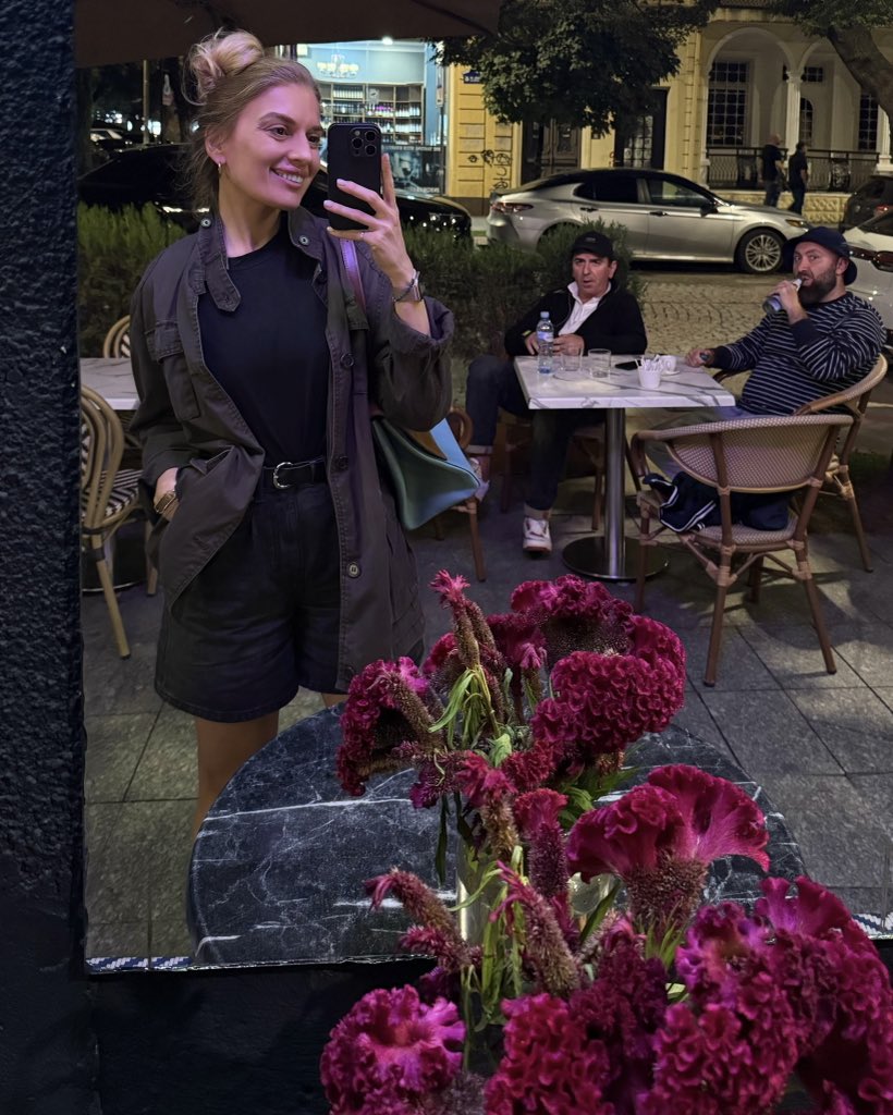 olga mark tweet media