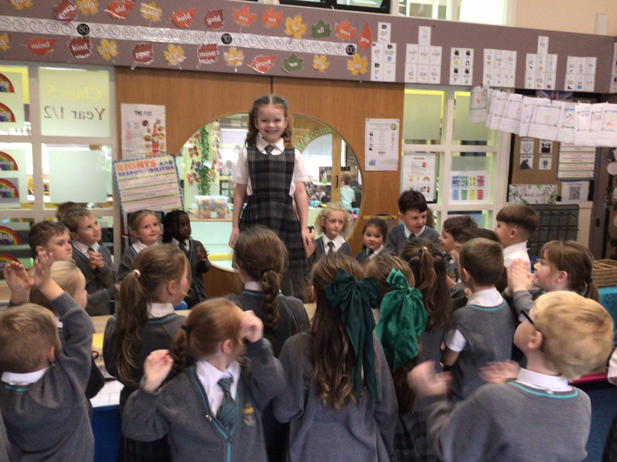 Grosvenor Park (@grosvenorparkpr) on Twitter photo 😊👏⭐️Huge congratulations to this young lady for achieving her spelling badge ⭐️👏😊 😊👏⭐️Huge congratulations to this young lady for achieving her spelling badge ⭐️👏😊