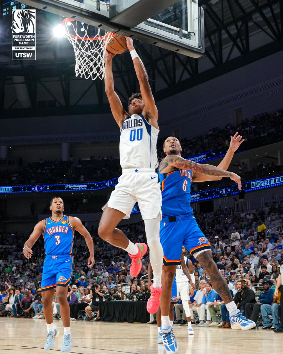 dallasmavs's tweet image. First time on the court with the crew 🤝

@utswmedcenter  // #MFFL