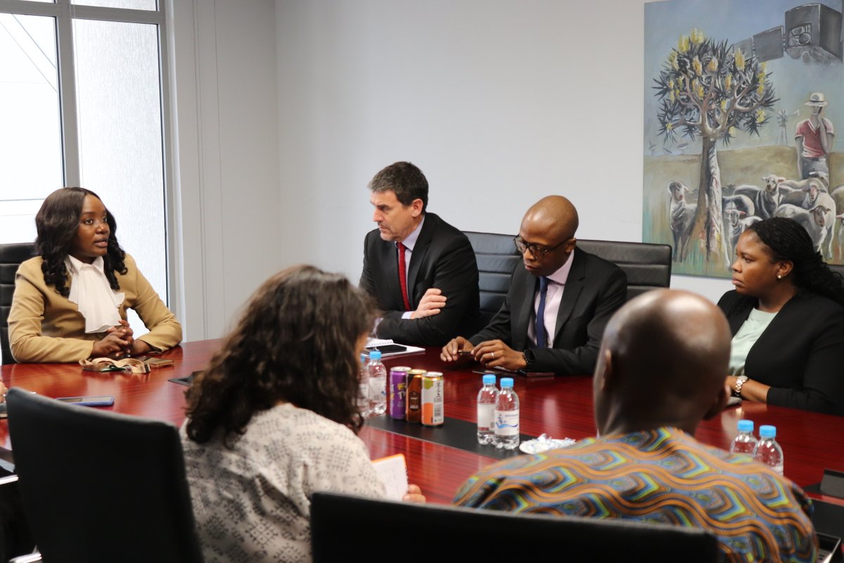 CRANamibia's tweet image. CRAN hosted a fruitful engagement with Canal+ and MultiChoice to deliberate on their merger and its positive implications especially for local content production.

Discussions emphasised how the acquisition could lead to increased airing of content from Namibian studios, greater…