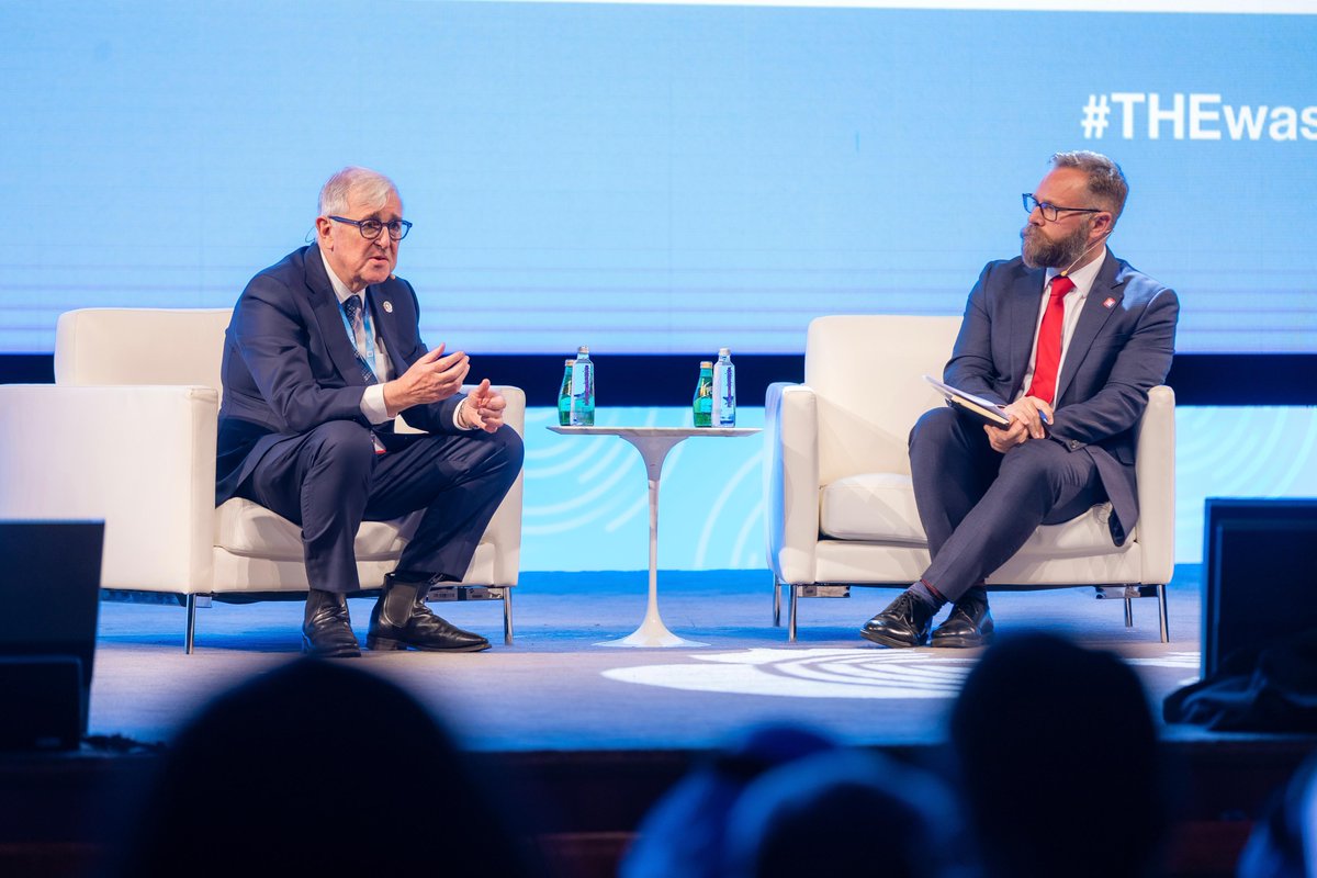 “نحن اليوم أمام رؤية تتبناها إحدى أكثر الحكومات إبداعًا وابتكارًا في العالم، بقيادة صاحب السمو الملكي ولي العهد، تهدف إلى تحقيق أقصى استفادة من علوم جامعة الملك عبدالله للعلوم والتقنية في خدمة المملكة ومنطقة الشرق الأوسط.”

من قمة تايمز العالمية للتعليم العالي، يؤكد السير إدوارد