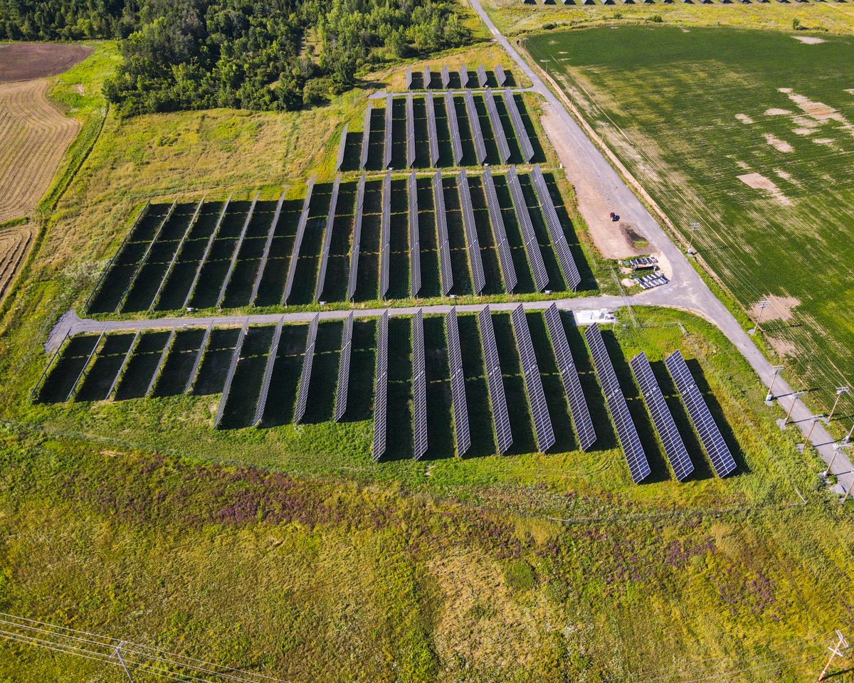 Nexamp's tweet photo. βοΈ Covington Solar 1 & 2 βοΈ
π Fort Covington, NY
β‘ 8.9 MW
#CovingtonSolar #FortCovington #RenewableEnergy #SolarPower #CleanEnergy #SustainableEnergy #GreenEnergy #SolarFarm #EnergyIndependence #NYEnergy #SolarInvestment #EcoFriendly #PoweringTheFuture https://t.co/lAU7hfzRyw