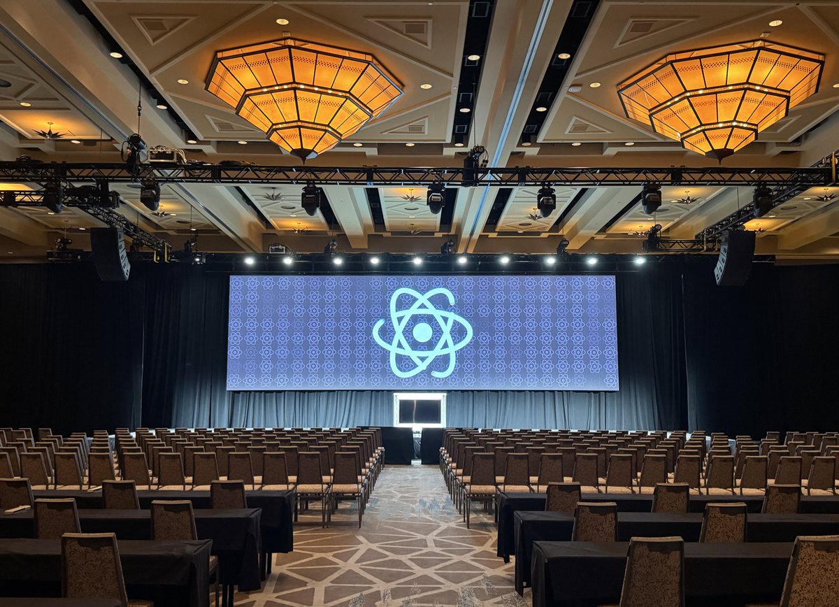 SzymonRybczak's tweet image. hello @reactjs Conf 2025!! 👋