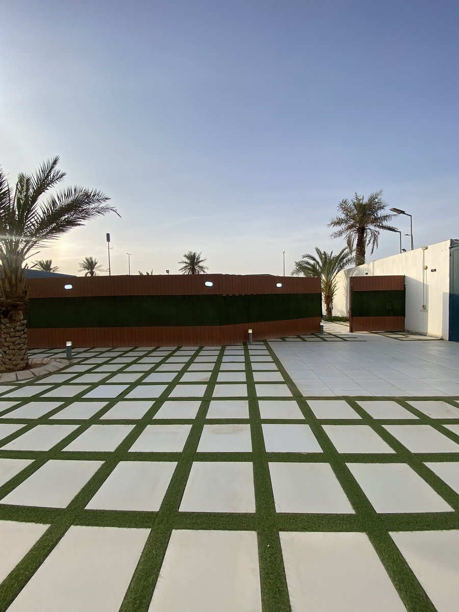 gccplf's tweet image. ( استراحة مميزة للبيع بالدرعية )
المساحة 2222م² – شارع 36 – الواجهة شمالية شرقية – عمر العقار 5 سنوات
قسمين مؤثثين – مجالس وصالات – مسبح – جلسات خارجية – ألعاب أطفال – مطبخ مجهز – غرفتين – غرفة حارس
📍 تبعد 10 دقائق عن منتزة البجيري التاريخي وحوالي 20 دقيقة عن مركز الملك…
