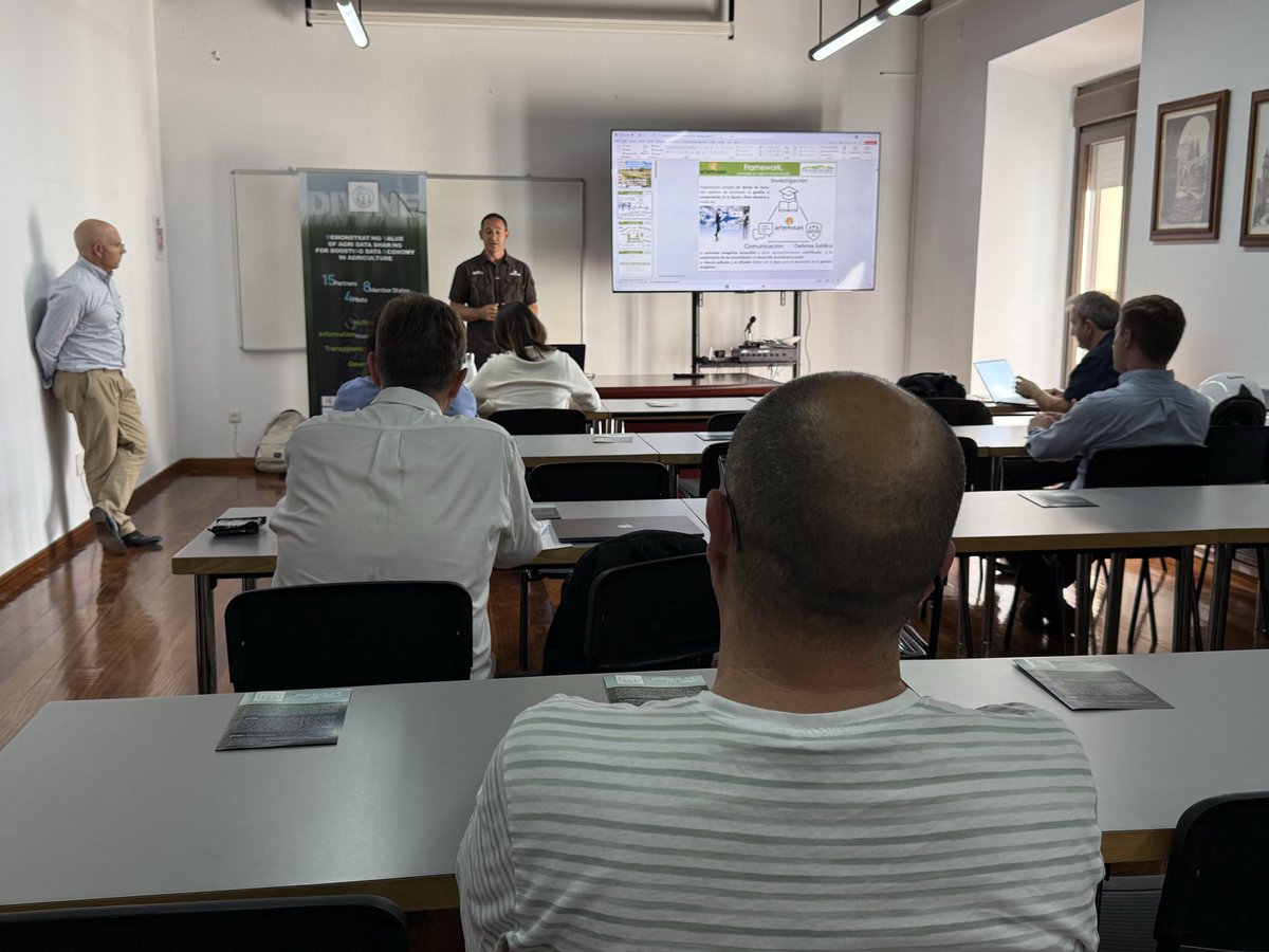 Jornada de innovación europea en industria agroganadera y forestal en <a href="/camaradecaceres/">Cámara de Comercio de Cáceres</a>, compartiendo experiencia de <a href="/H2020_FRAMEwork/">The Framework Project</a> que desarrollamos en Aguilar de la Frontera para recuperar la biodiversidad en el olivar junto a agricultores, cazadores locales y <a href="/andaluciacaza/">Federación Andaluza de Caza</a>