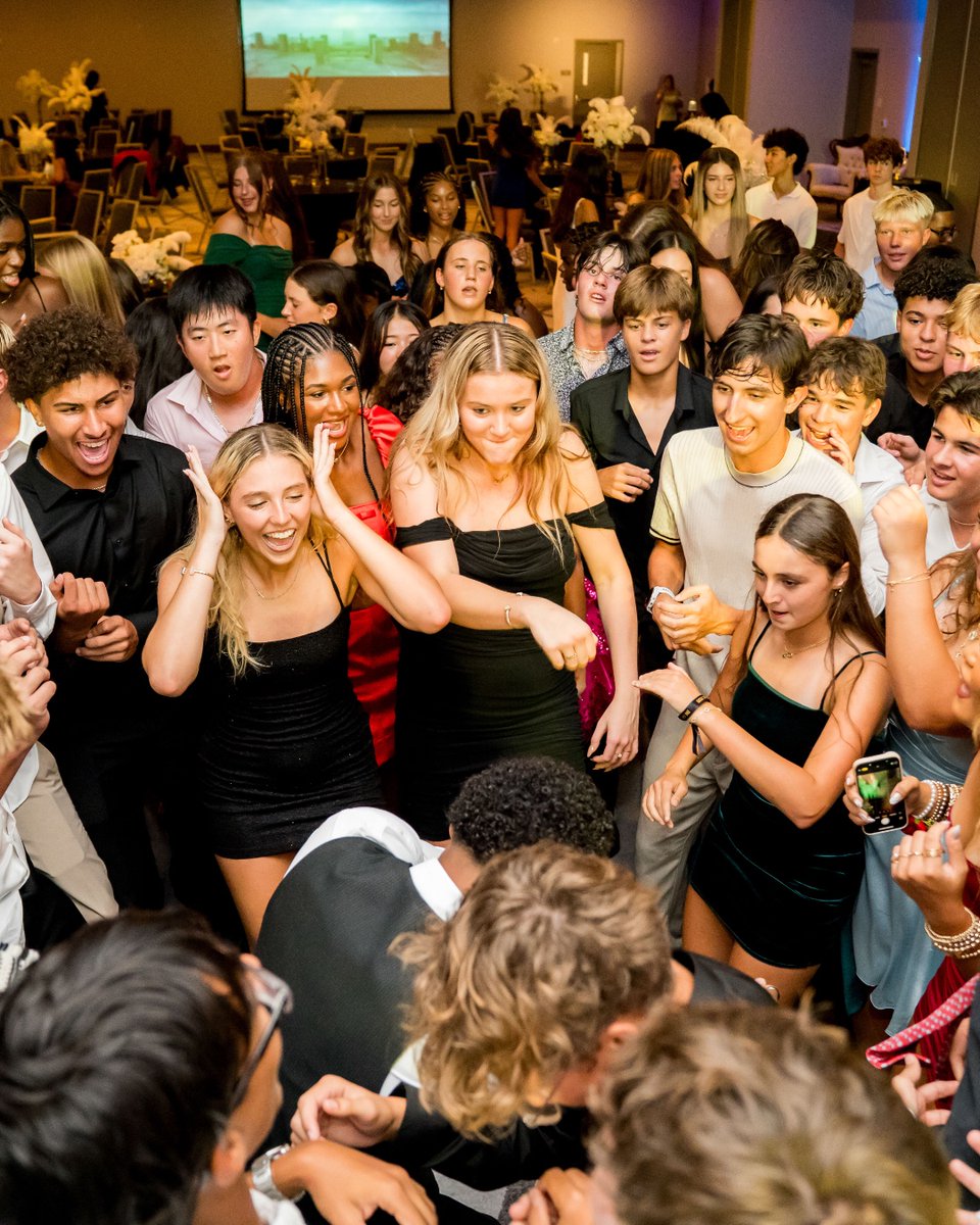 IMGAcademy's tweet image. Came for the vibes. Stayed for the dancing. Homecoming is always a night to remember. 💫
