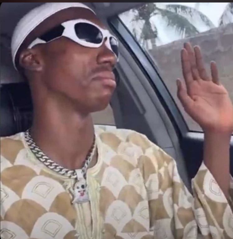 man_likewiz's tweet image. I have slaps rated E
E as in Everybody