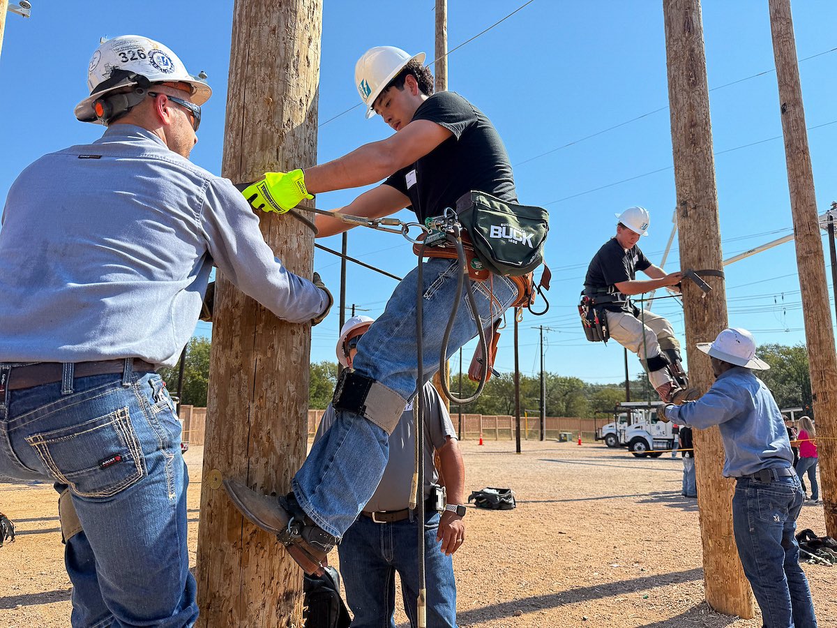 PedernalesCoop's tweet image. Our first-ever PEC Job Shadow Day was a success! More than 100 high school students received a hands-on introduction to the lineworker trade. Thank you to everyone who joined us! Learn more: shr.link/job-shadow-day… #PECProud #FutureLineworkers