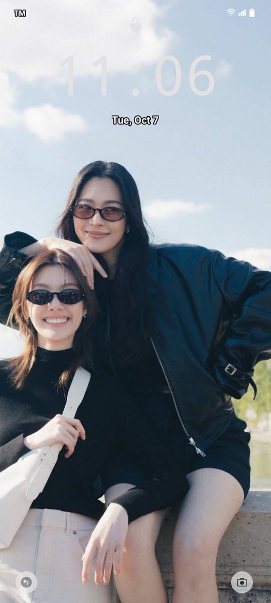 this_user02's tweet image. My Lockscreen and Homescreen ❤️

#LingOrmDiorSS26