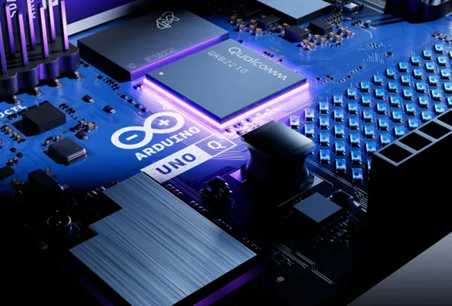 futuranet_it's tweet image. 🚀 È nata Arduino UNO Q: doppio cervello (STM32U585 + Qualcomm Dragonwing™ QRB2210), Linux embedded e AI a portata di mano!
Scoprila su Elettronica In 👉 ei.futuranet.it/2025/10/07/ard…
#ArduinoUNOQ #Arduino #AI #IoT #LinuxEmbedded #Maker #Robotica #Prototipazione
