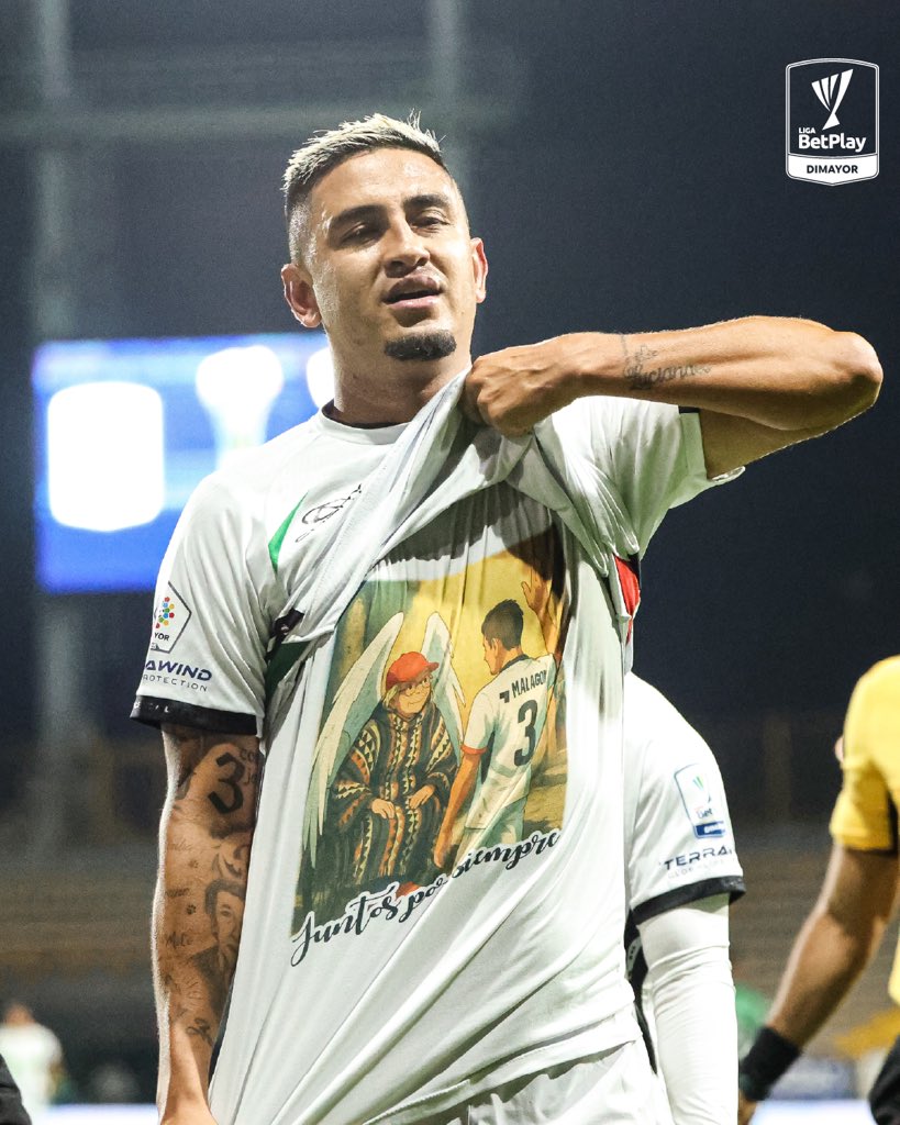 LigaBetPlayD's tweet image. Bajo su camiseta, Jerson Malagón tiene un enorme motivo para celebrar cada gol. ❤️‍🔥

#UnaLigaConMásPasión #LigaBetPlayDimayor #fpc #futbolcolombiano