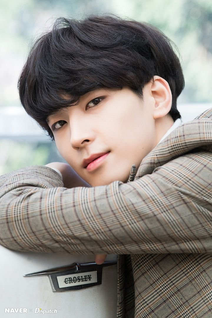 _hourlywonwoo's tweet photo. #WONWOO #세븐틴 #원우 #SEVENTEEN https://t.co/sHHlImLrn8