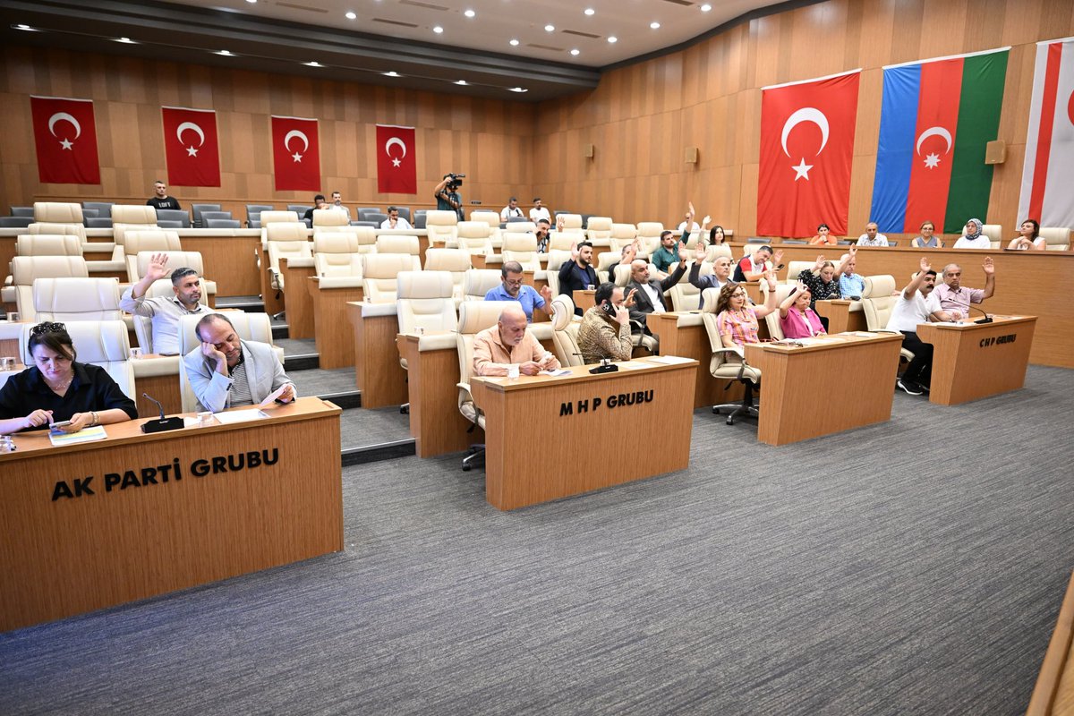 Çukurova Belediye Meclisi Ekim ayı meclis toplantılarının son oturumunu gerçekleştirdik. 
Çukurova’mıza hayırlı ve uğurlu olsun.