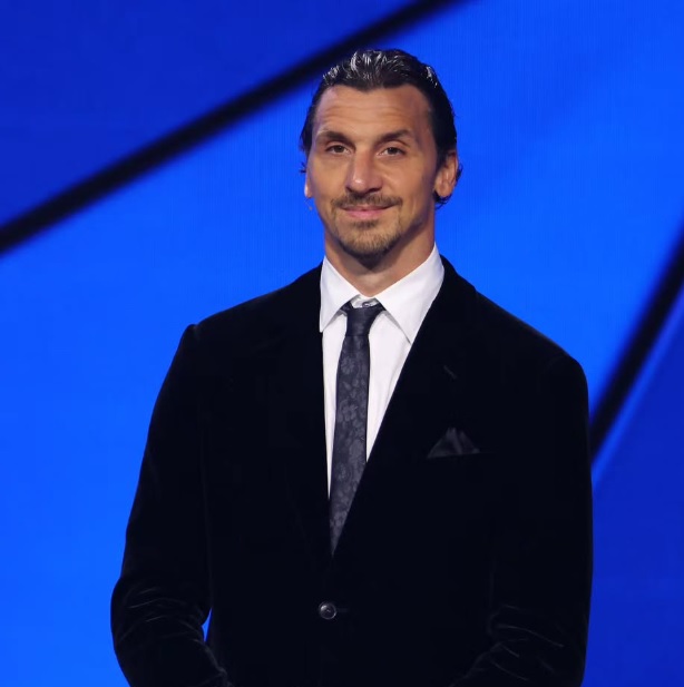 Zlatan Ibrahimovic: "Yoksulluğu da yaşadım, zenginliği de. Şunu söyleyebilirim ki, para sadece hayatı kolaylaştırır. Mutluluk getirmez. Mutluluk, anlıktır. 10 dakika mutlu olursunuz ama 5 dakika sonra her şey değişebilir. Anın kıymetini bilin."
