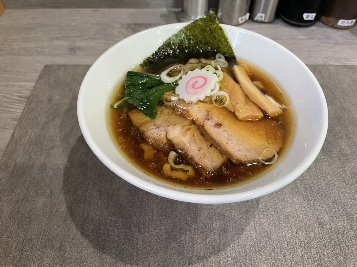 この時間のラーメンは飯テロだろうなぁって思いながらこの間食べたラーメンを投下するぜﾍﾍﾍ╰( ^o^)╮-｡･*･:≡🍜
