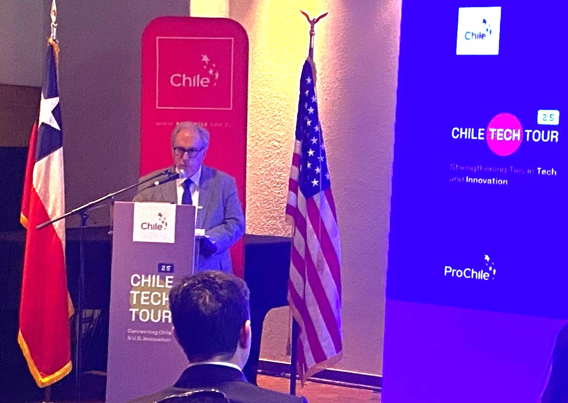 The Chile Tech Tour kicked off at Ambassador Juan Gabriel Valdés’s residence with ProChile’s Ignacio Fernández. From Oct 6–10, the mission will bring Chilean innovation to D.C., New York, Miami &amp; San Francisco.