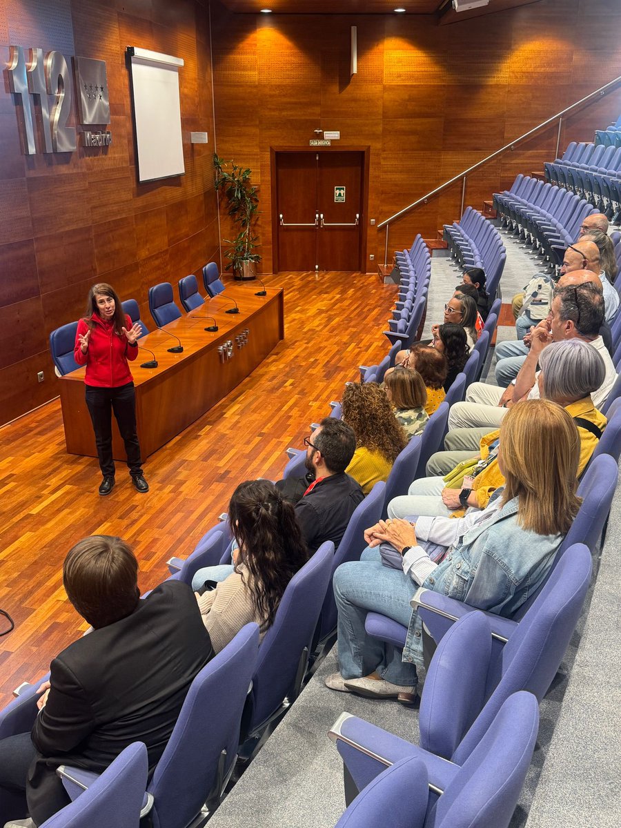 👋🏻 Hoy ha visitado #Madrid112 una delegación de <a href="/CruzRojaGetafe/">Cruz Roja Getafe</a> 

¡Bienvenidos!

#ASEM112