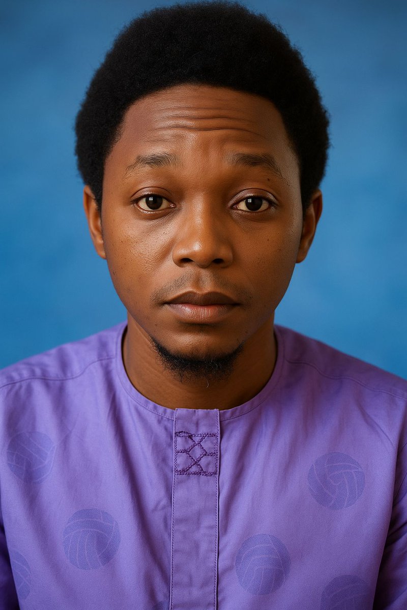 Ennewsss's tweet photo. Kada ka bari wani mutum ya sanya ka kariƙa jin ba ka da ƙima da daraja a rayuwar ka. Kada arzikin wani ya sanya ka raina ni'imomin da Allah Ya yi maka, Ka yi iyakar bakin ƙoƙarinka kada ka sanya makullin farin cikin ka da ci gaban rayuwarka a hannun wani. https://t.co/Dr4E7tE6fg