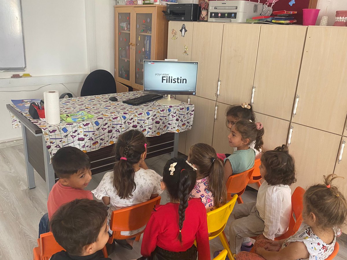 "Erdem-Değer-Eylem" anlayışıyla barışa,insan haklarına ve evrensel değerlere saygılı bir nesil yetiştirmeye;öğrencilerin kalbinde vicdanı yeşertmeye kararlıyız.Anadolu'nun  temiz vicdanlı çocukları  Filistin için ayakta
<a href="/tcmeb/">Millî Eğitim Bakanlığı</a> 
<a href="/gantepvaliligi/">Gaziantep Valiliği</a> 
<a href="/karkamkaymakam/">Karkamış Kaymakamlığı</a> 
<a href="/Gaziantep_MEM/">Gaziantep İl Millî Eğitim Müdürlüğü</a>