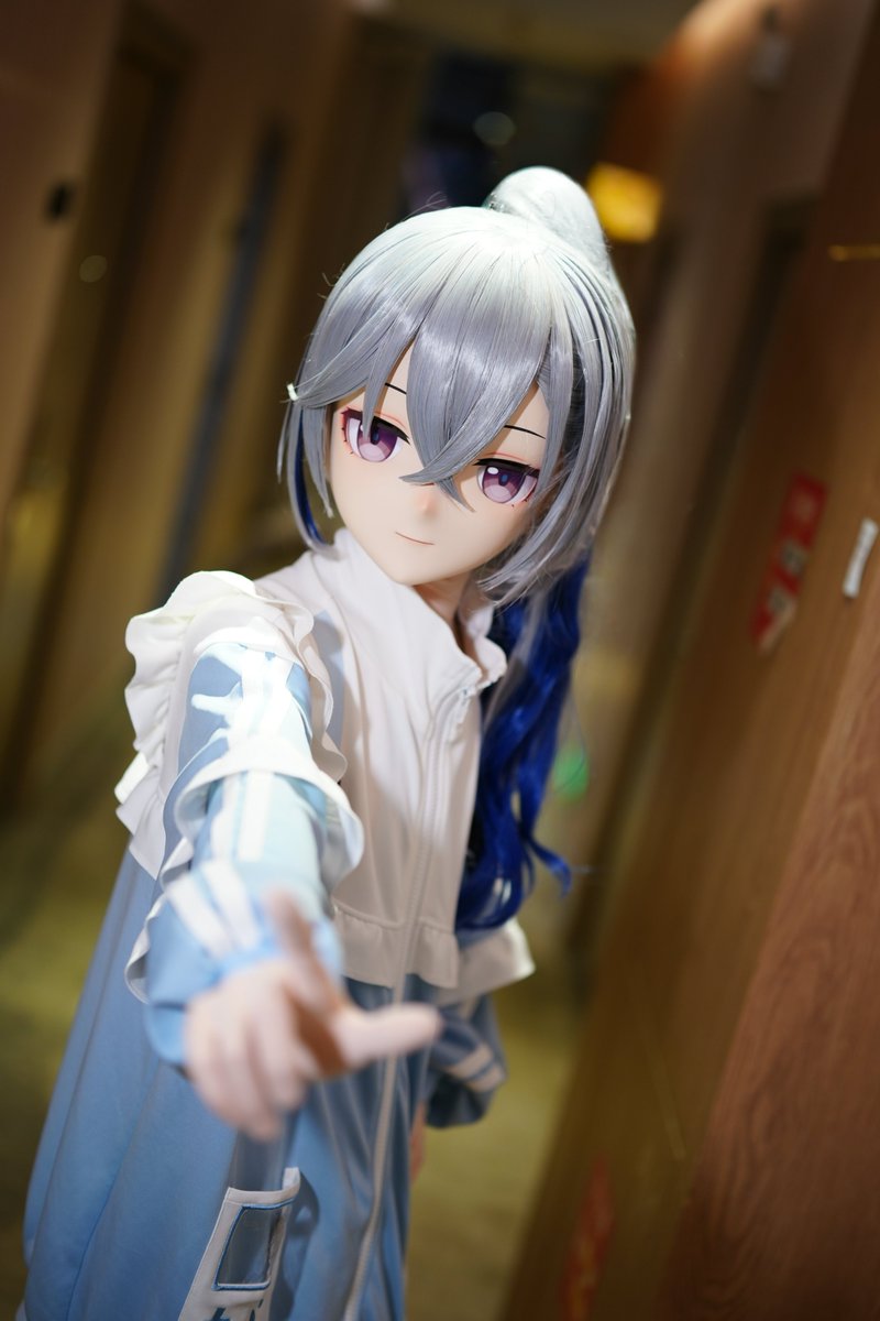是鸭鸭！
#kigurumi #着ぐるみ #StarRail 
📷:<a href="/Jing_Lluo/">鲸珞</a> 
🎭:<a href="/heyaoheyao/">河妖工房</a>